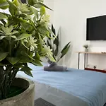 Trion Kl By Hometaric Suite